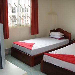 Twin Room Bathroom