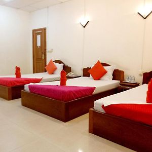 Triple Room Air-Conditioning